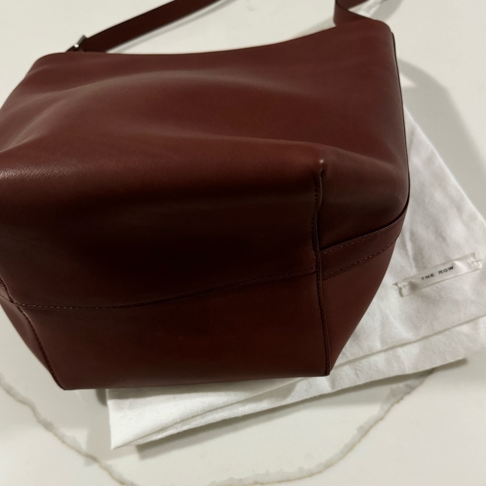 THE ROW Women's Medium N/S Park Tote Belt Bag Retail: $2750 (NWT) - Picture 5 of 10
